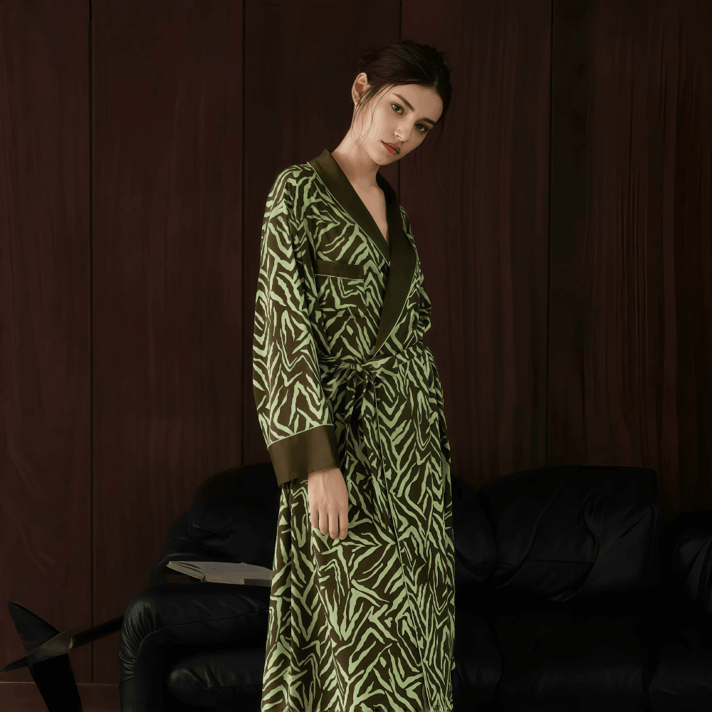 Nightgown medium and long black and green home pajamas for women - VINEEMAN