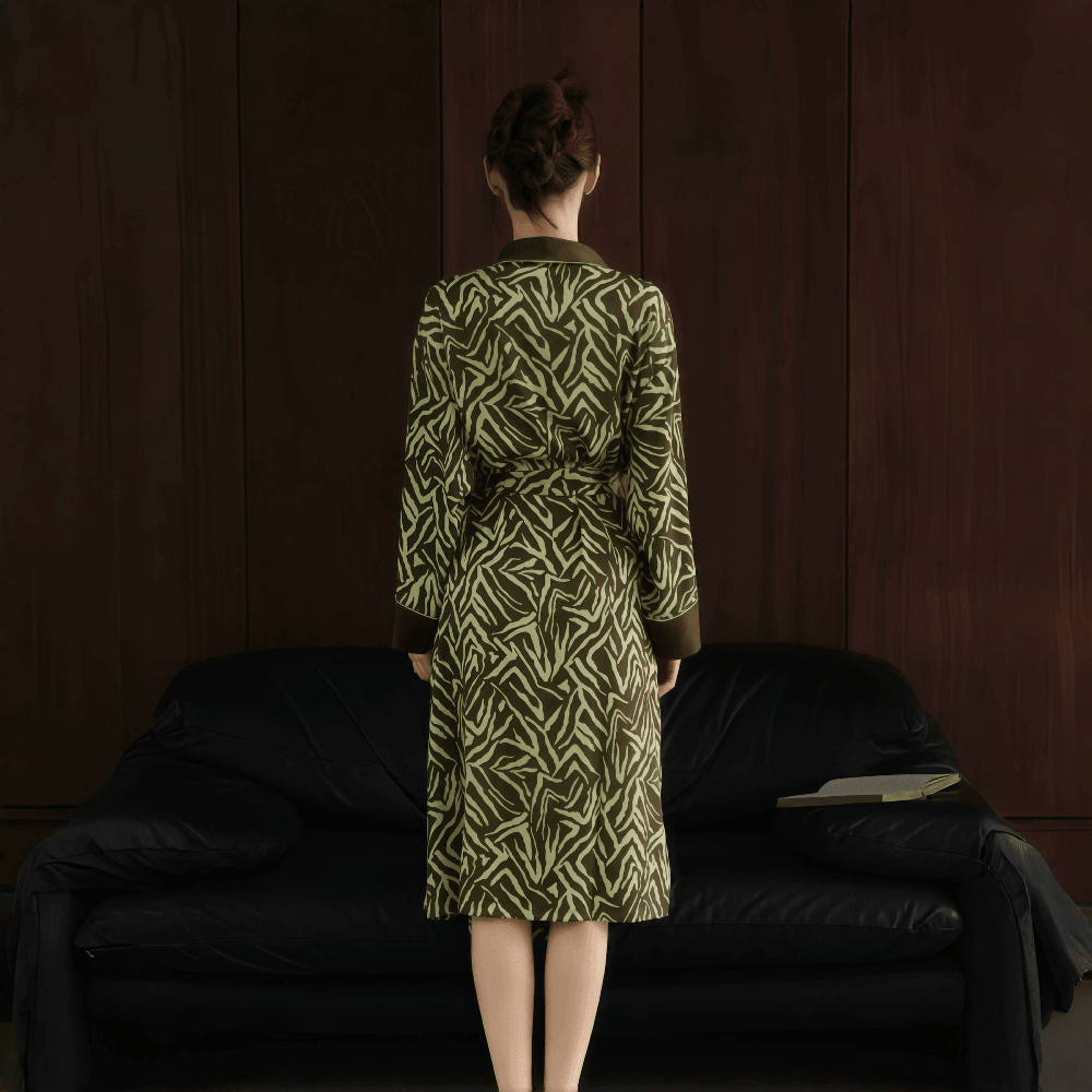 Nightgown medium and long black and green home pajamas for women - VINEEMAN
