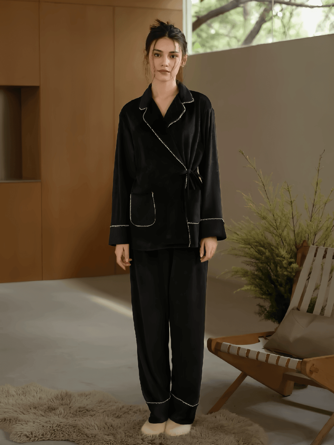 Plush women‘s autumn and winter lace - up lapel long - sleeved pajamas - VINEEMAN